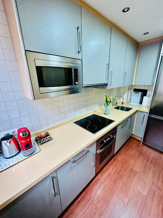 Yalta Apartments Gijón Extérieur photo